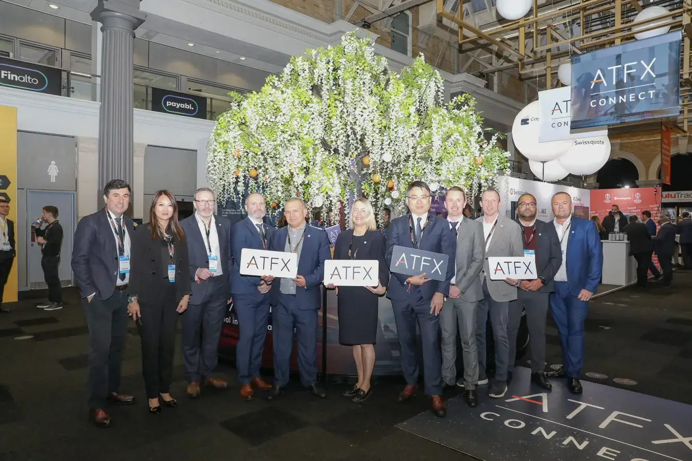 atfx london summit fintech pioneer team